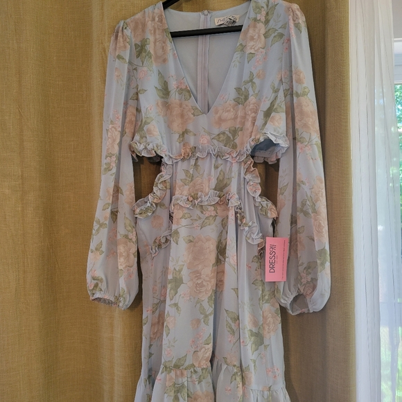 Dream date dress in blue - Picture 3 of 8